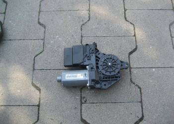 vw golf 5 v plus silnik podnoszenia szyby tył prawy 5m0839402a vw golf 5 v plus silnik podnoszenia szyby tył prawy 5m0839402a