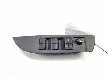 PRZYCISK TOYOTA COROLLA E21 84040-02280