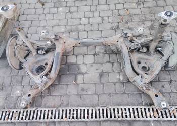 BELKA OŚ ZAWIESZENIA TYŁ AUDI A6 C6 KOMBI