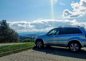 Toyota RAV4 II 2.0 D4D bogate wyposażenie
