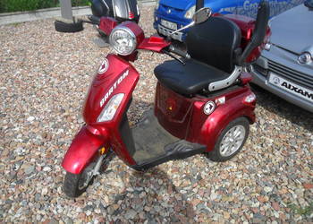 Motorower Moden Tres