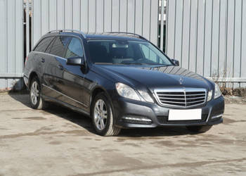 Mercedes E E 200