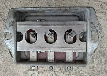 Fiat 126p - regulator napięcia