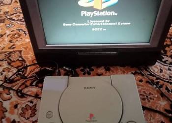 konsola sony playstation.
