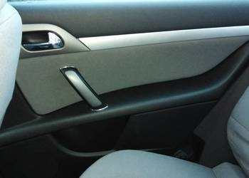 peugeot 407 boczek drzwi prawy lewy przód tył klamka