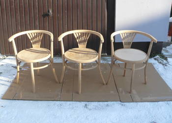 Stare krzesła gięte - sygnowane.