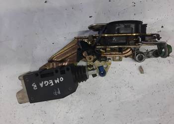 Opel Omega B  Zamek Drzwi Prawy Przód