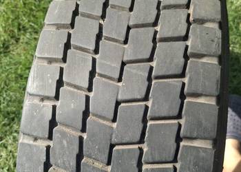 Opona 235/75R17.5 w dobrym stanie