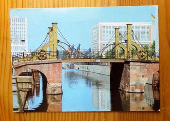 BERLIN - WIDOK NA NAJSTARSZY ZACHOWANY MOST W MIEŚCIE