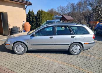 Sprzedam volvo v40