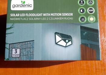 Naświetlacz solarny LED z czujnikiem ruchu