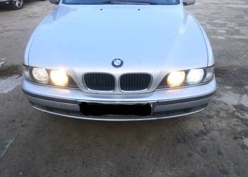 BMW E39 maska srebrna zderzak