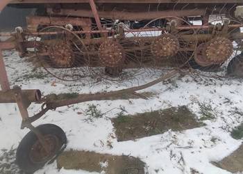 Zgrabiarka przewracarka