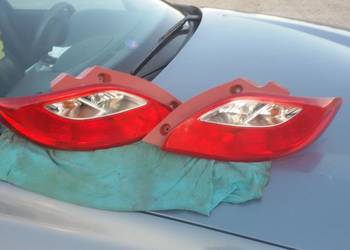 LAMPY TYLNE MAZDA 2