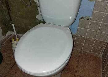 Miska WC Koło ze spłuczką i deską