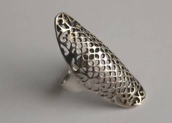 Piękny, srebrny pierścionek azurowy, stare srebro