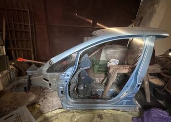 NISSAN LEAF ZE0 ĆWIARTKA PRÓG LEWY PRZÓD KOL RBE BLUE METALIC 2016