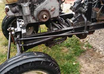 Ciągnik traktor