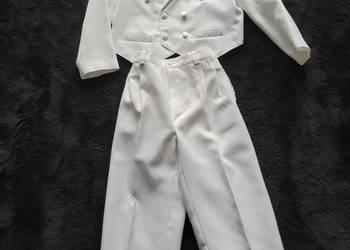 Biały garnitur dla chłopca, rozmiar 134