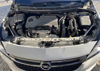 Opel Astra k 1.4T kombi 125KM