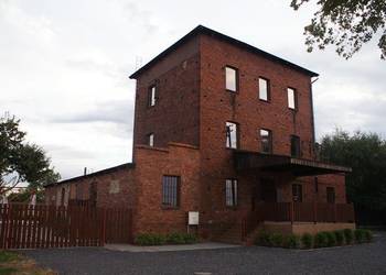 Budynek do wynajęcia na firme, magazyn, pub, bar, hotel,