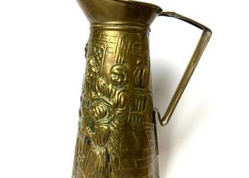 Duży zabytkowy dzban z mosiądzu reliefy styl rustykalny orientalny dzbanek