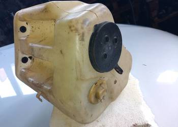 Mercedes 124 zbiornik spryskiwacza