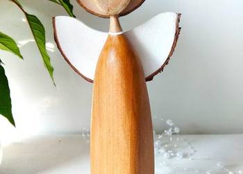 Anioł bukowy - prezent na każdą okazję.