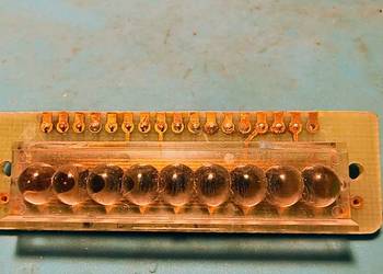 Wyświetlacz kalkulatorowy.