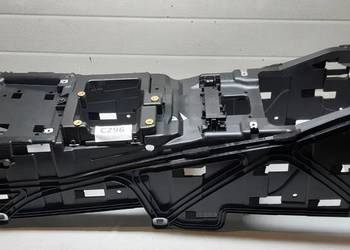 STELAŻ TUNELU ŚRODKOWEGO AUDI Q7 4M 4M0863243