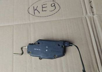 POMPKA ZAMKA BAGAŻNIKA OPEL KADETT KADET 9019683