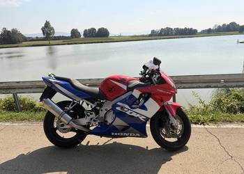 Honda cbr f4i