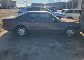 Mercedes E320  Coupe W124
