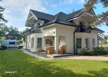 Dom w Cieplicach z eleganckim pełnym wyposażeniem