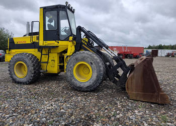 Ładowarka kołowa KOMATSU WA250-1, 130 KM / 1987r.