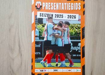 Magazyny piłkarskie CVV de Jodan Sports i Sevilla Sport