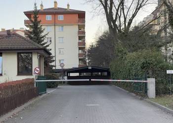 Do wynajęcia miejsce garażowe – Ursynów, ul. Kazimierza Jeżewskiego 3