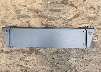 AUDI A4 B7 RAMKA PODSTAWA TABLICY REJ 8E0807285AA