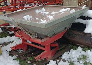 Rozsiewacz nawozów Rauch komet zs 600 2 talerzowy