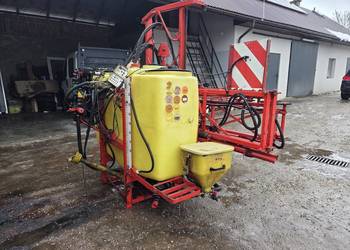 Opryskiwacz RAU D2 900l 15m hydrauliczny