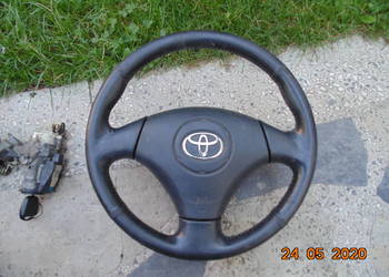 Kierownica skórzana skóra Toyota Corolla E12 01-04 Corolla Verso Rav4 II