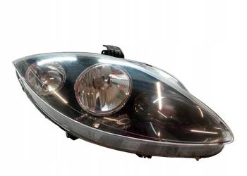 LAMPA PRZÓD  PRAWA EUROPA  Seat Leon II (2005-2012)