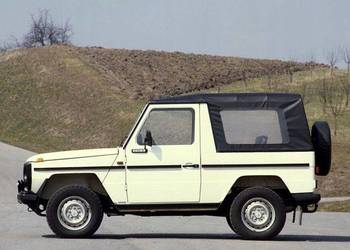 MERCEDES G KLASA W460 W461  Listwy ozdobne 3 drzwi PUR-RIM kpl.