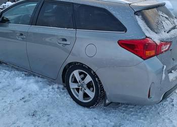 Dzwi przód tył ,klapa Toyota Auris 2015r hybrid