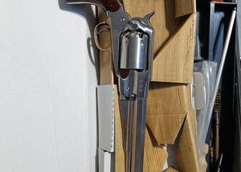 Rewolwer czarnoprochowy Remington New Model Uberti Kal 44 lufa 8