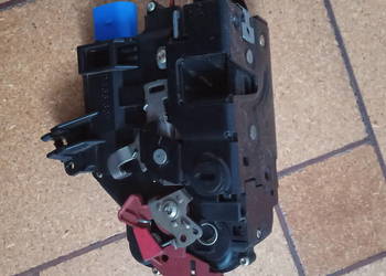 VW Golf V Touran I Zamek drzwi Lewy tył LT 7L0839015 7-pinów