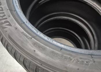 Opony zimowe bridgeston 235/45R19 9V 32/22Dot