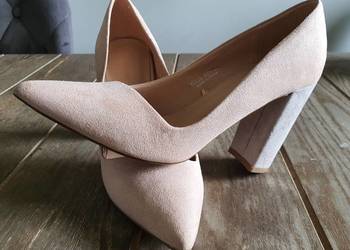 NOWE Buty czółenka na słupku
