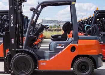 FABRYCZNIE NOWY wózek widłowy TOYOTA 02-8FGF30 Zator