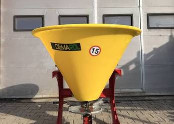 Rozsiewacz soli, piasku nawozu lejek 300l